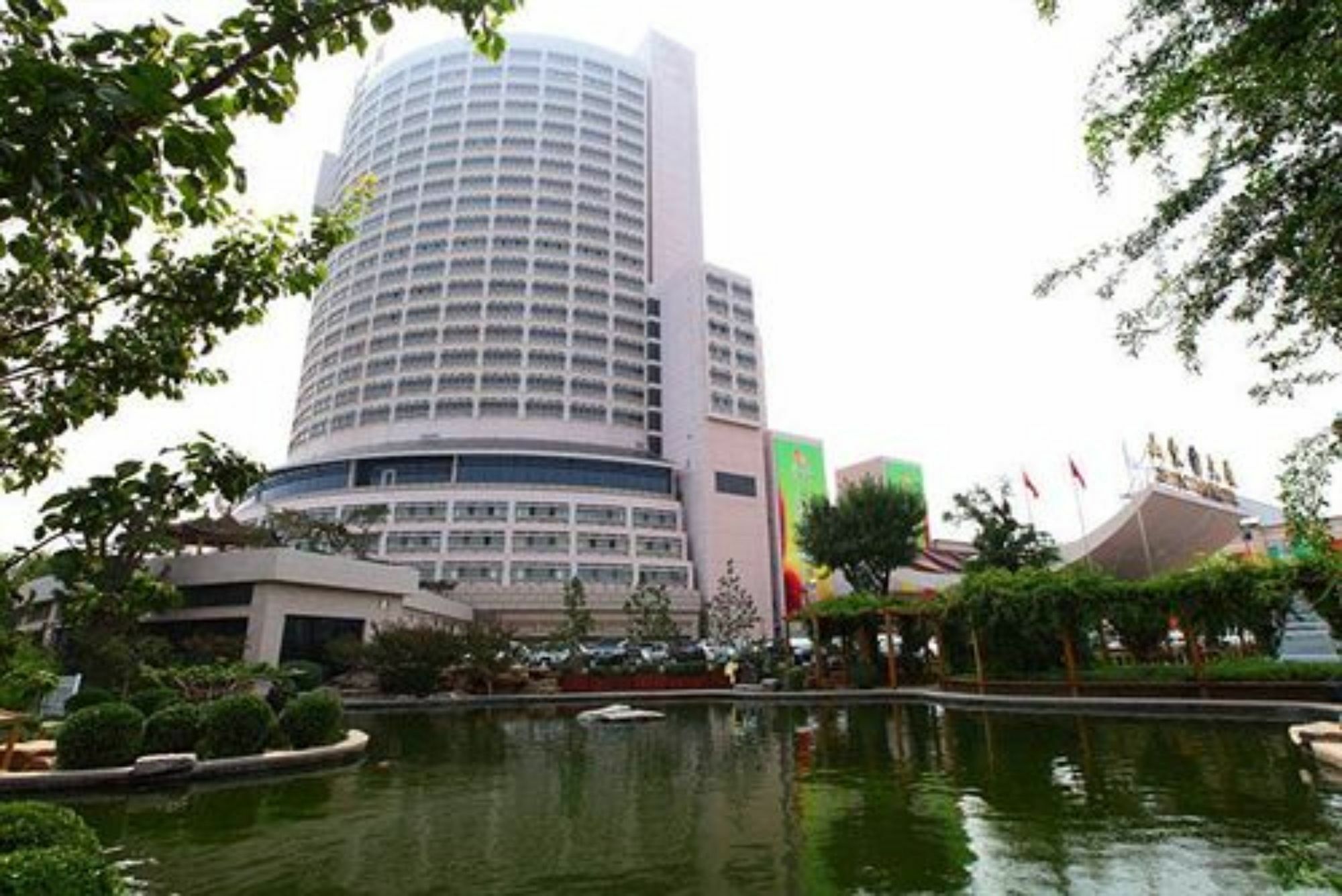 Shan Dong Hotel Csinan Kültér fotó